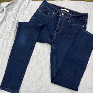 Levi’s 311 shaping skinny Dark Blue Denim Jeans
Perfect condition